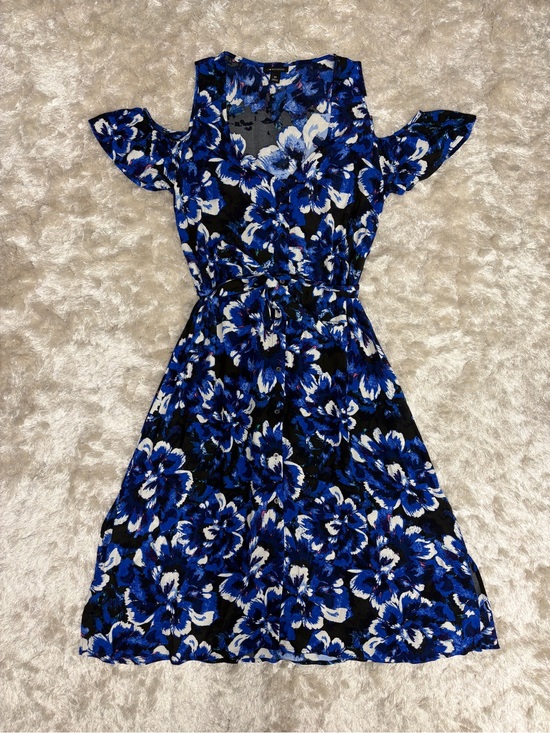 I 🩷 Ronson Dresses & Skirts - I 🩷 Ronson Women’s Blue Button-Down Floral A-Line Dress: Great Condition